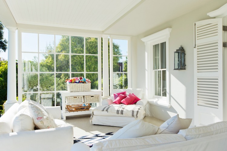 sunroom color paint services in Milwaukee, WI